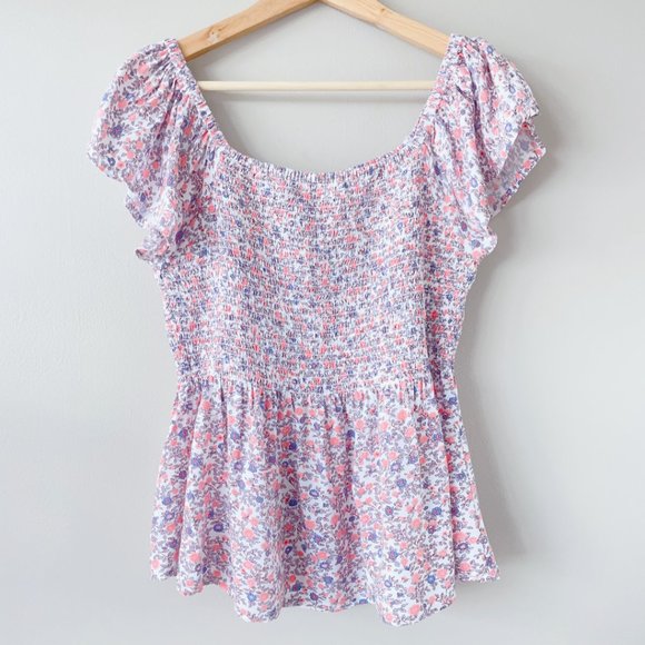 Japna Tops - Japna Fitted flutter sleeve smocked top disty floral women's shirts large